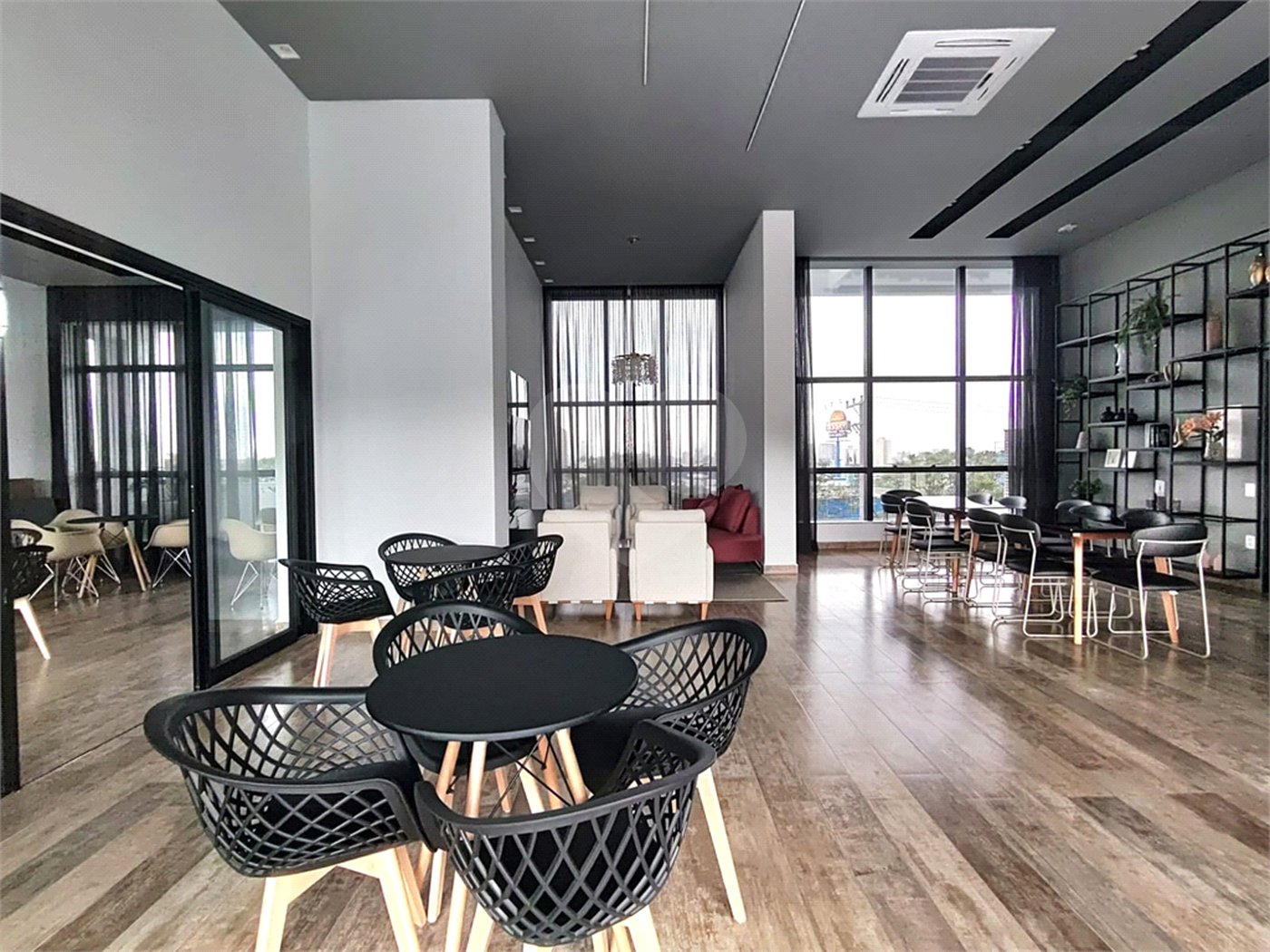 Apartamento à venda com 3 suítes em Parque Campolim, Sorocaba, SP