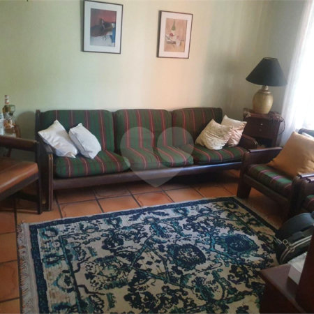 Casa à venda com 4 quartos, sendo 1 suíte, em Rolinópolis, São Paulo, SP