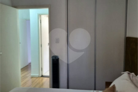 Apartamento à venda com 2 quartos em Moema, São Paulo, SP