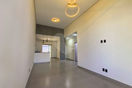 Casa à venda com 3 quartos, sendo 1 suíte, no condomínio Horto Florestal Villagio, Sorocaba - SP