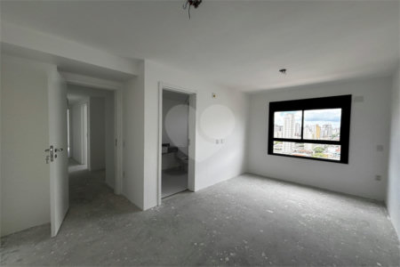 Apartamento à venda com 3 suítes em Vila Romana, São Paulo, SP