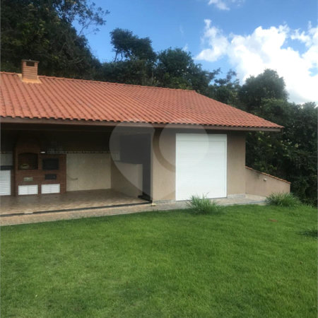 Casa à venda com 3 quartos, sendo 1 suíte,  no condomínio Marf II, Bom Jesus dos Perdões - SP