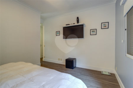 Casa à venda com 5 quartos, sendo 3 suítes, em Chácara Monte Alegre, São Paulo, SP