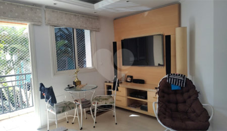Apartamento à venda com 3 quartos, sendo 1 suíte,  em Vila Augusta, Guarulhos, SP