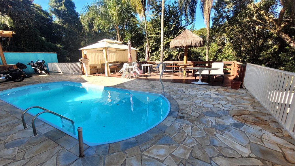 Casa à venda com 2 quartos, sendo 1 suíte,  no condomínio Sausalito, Mairiporã - SP
