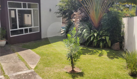 Casa à venda com 4 suítes no condomínio Estância Marambaia, Vinhedo - SP