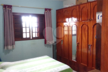 Casa à venda com 3 quartos em Colina dos Pinheiros, Valinhos, SP