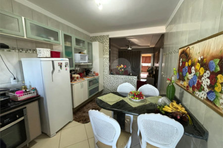 Casa à venda com 3 quartos, sendo 1 suíte, em Jardim Imperador, Salto, SP