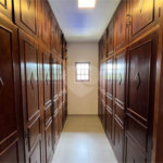 Casa à venda ou para alugar com 4 quartos, sendo 3 suítes, no condomínio Estância Marambaia, Vinhedo - SP