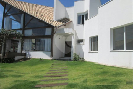 Casa à venda com 6 suítes no condomínio Jardim Primavera, Louveira - SP
