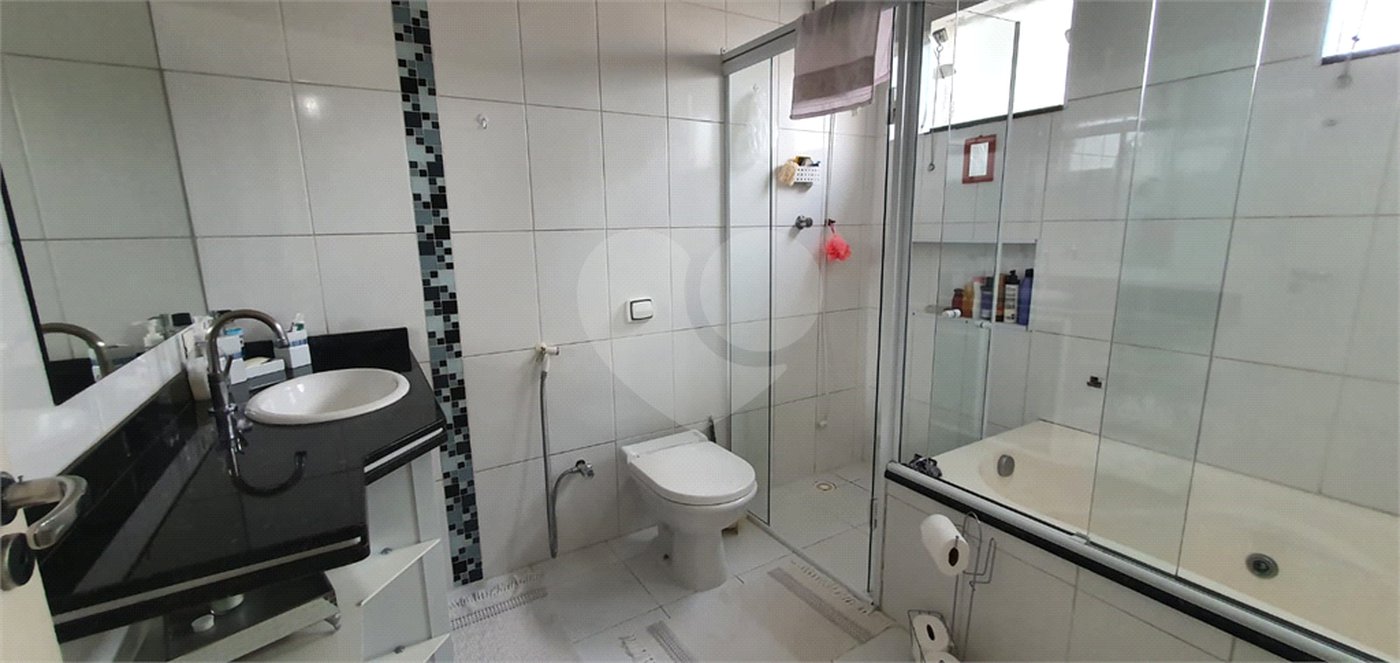 Sobrado à venda com 3 suítes em Vila Gustavo, São Paulo, SP