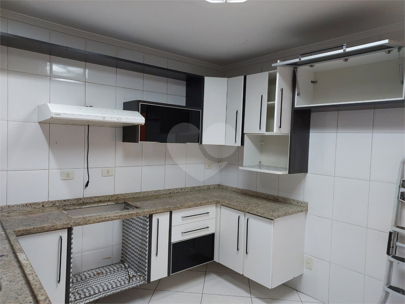 Sobrado à venda com 2 quartos em Jardim Santa Mena, Guarulhos, SP