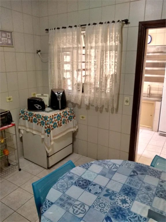 Casa à venda com 4 quartos, sendo 1 suíte,  em Alto da Lapa, São Paulo, SP