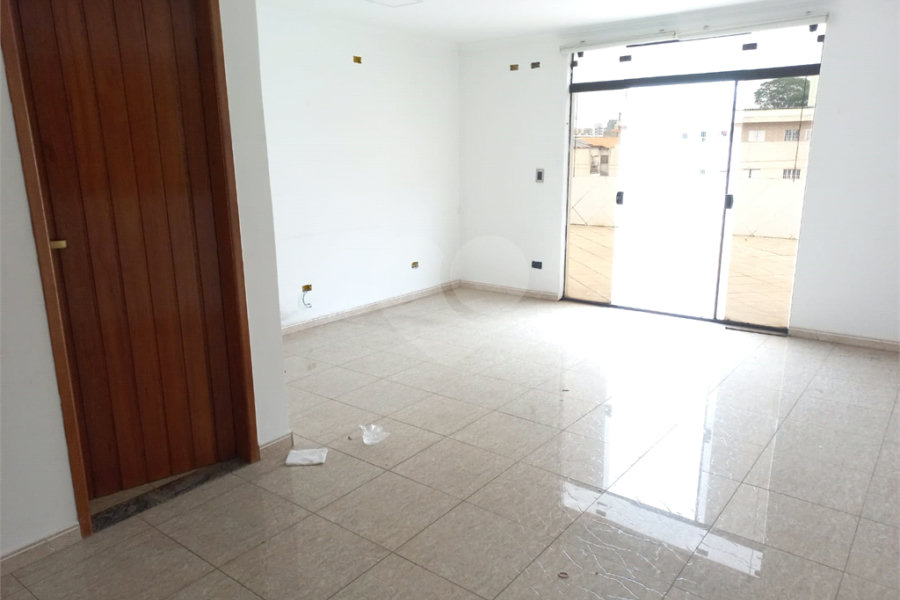 Sobrado à venda com 3 quartos, sendo 2 suítes, em Parada Inglesa, São Paulo, SP
