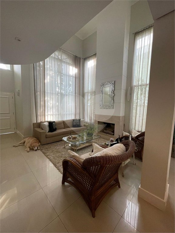 Casa à venda com 3 suítes no condomínio Villagio Di Verona, Vinhedo - SP