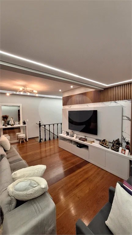 Casa à venda com 3 quartos, sendo 2 suítes, em Vila Medeiros, São Paulo, SP
