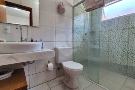 Casa à venda com 5 quartos, sendo 4 suítes, no condomínio Terras de Lucas, Sorocaba - SP