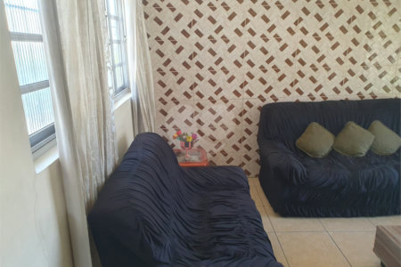 Casa Térrea à venda com 3 quartos, sendo 1 suíte, no Centro, Poá, SP