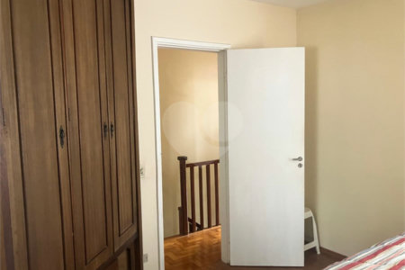 Sobrado à venda com 3 quartos, sendo 1 suíte,  em Jardim Bela Vista (zona Sul), São Paulo, SP