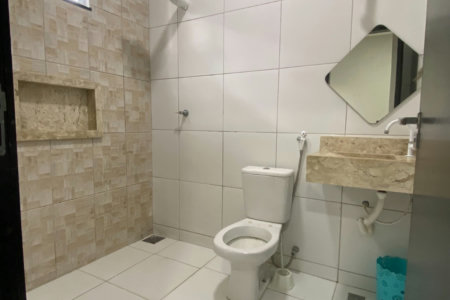 Casa à venda com 3 quartos, sendo 2 suítes, no condomínio PORTO LAGOA, Aquiraz - CE