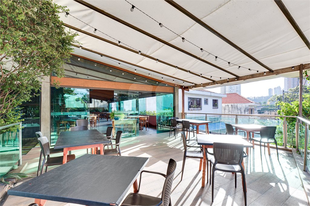 Casa à venda com 4 quartos em Chácara Santo Antônio, São Paulo, SP