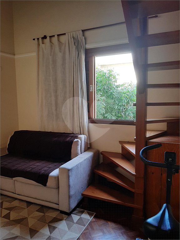 Casa à venda com 3 quartos, sendo 1 suíte, no condomínio Barbará II, São Paulo - SP