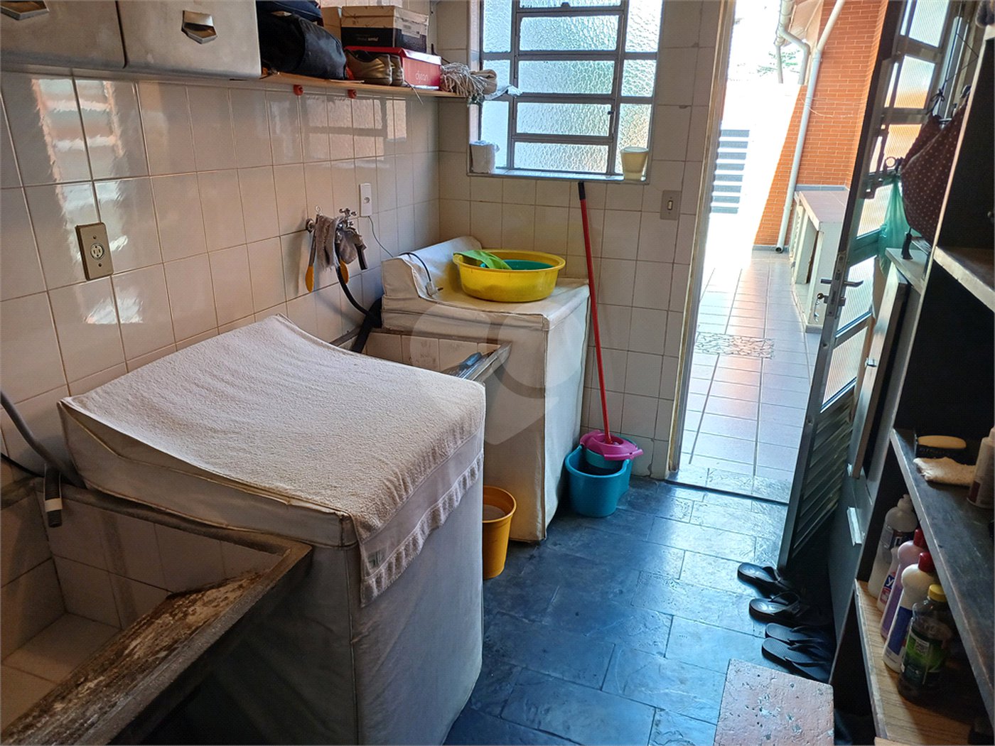 Casa à venda com 4 quartos, sendo 1 suíte, em Vila Paulicéia, São Paulo, SP