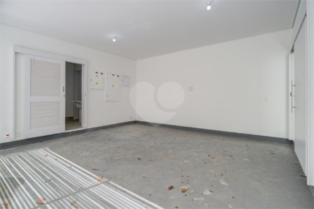 Casa à venda ou para alugar com 3 suítes no condomínio Jardim Flora, São Paulo - SP
