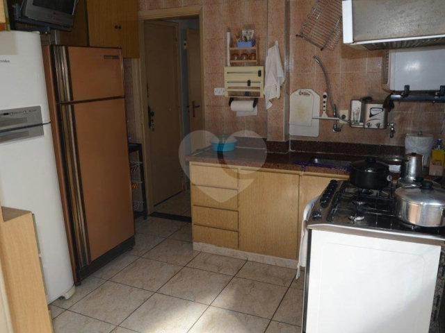 Apartamento à venda com 2 quartos, sendo 1 suíte,  em Itararé, São Vicente, SP