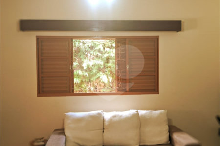 Casa à venda com 3 quartos, sendo 1 suíte, no condomínio Acmti - Colinas do Mosteiro, Terras de Itaici e Recanto dos Pássaros, Indaiatuba - SP