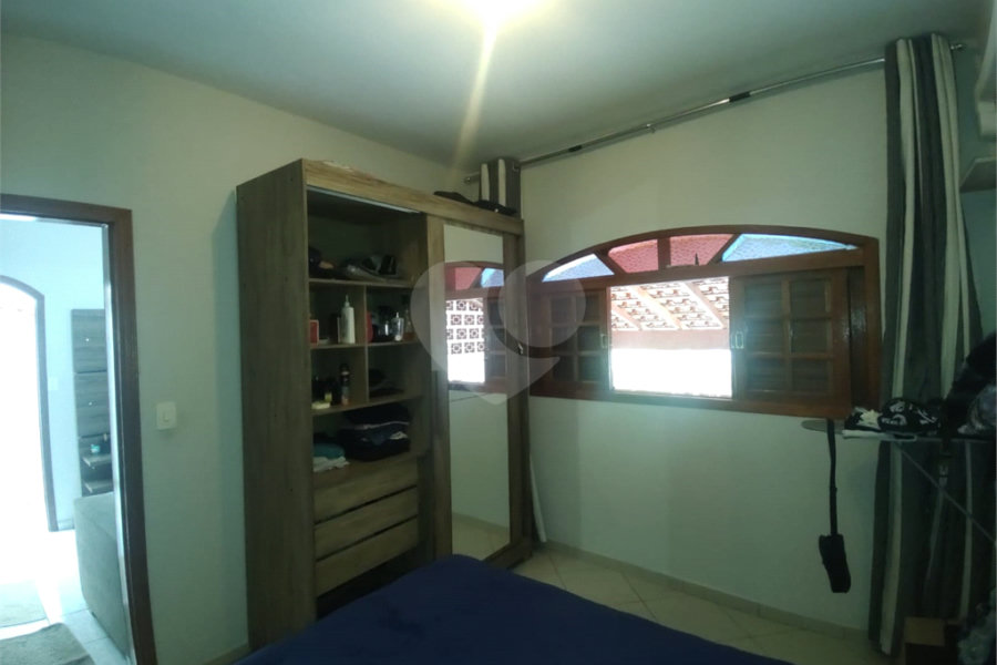 Casa à venda com 4 quartos, sendo 1 suíte, em Tremembé, São Paulo, SP