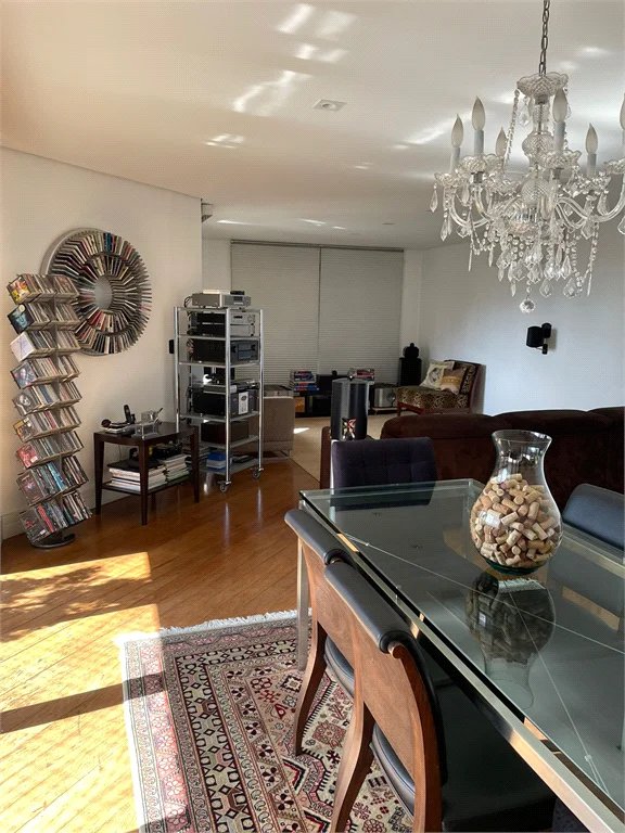 Apartamento à venda com 4 quartos, sendo 2 suítes,  em Jardim Ampliação, São Paulo, SP
