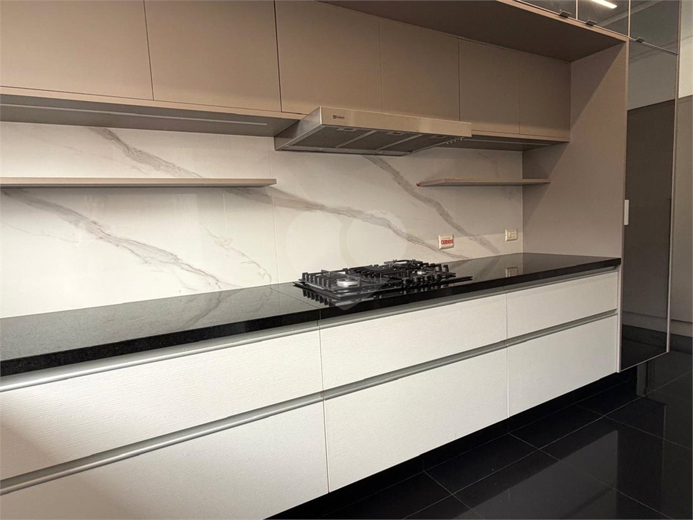 Apartamento à venda com 4 quartos, sendo 3 suítes, em Itaim Bibi, São Paulo, SP