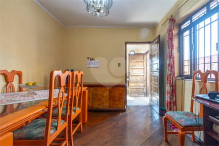 Sobrado à venda com 3 quartos em Vila Sônia, São Paulo, SP