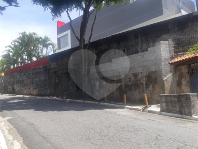 Sobrado à venda com 3 quartos, sendo 1 suíte,  em Vila Mazzei, São Paulo, SP
