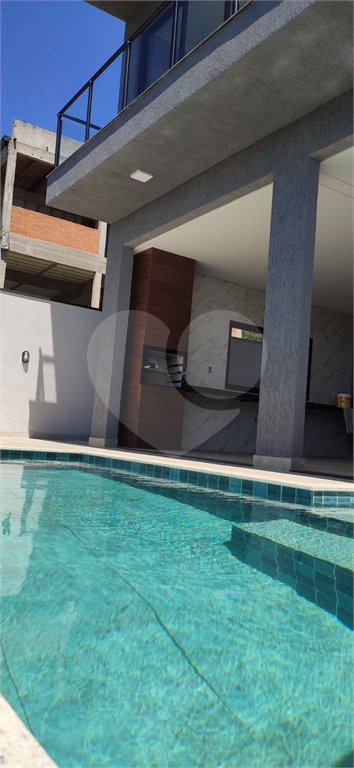 Casa à venda com 3 quartos, sendo 1 suíte,  no condomínio Reserva do Vale, Caçapava - SP