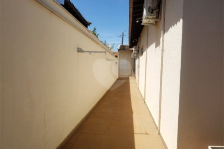 Sobrado para venda no condomínio de alto padrão Village Damha II