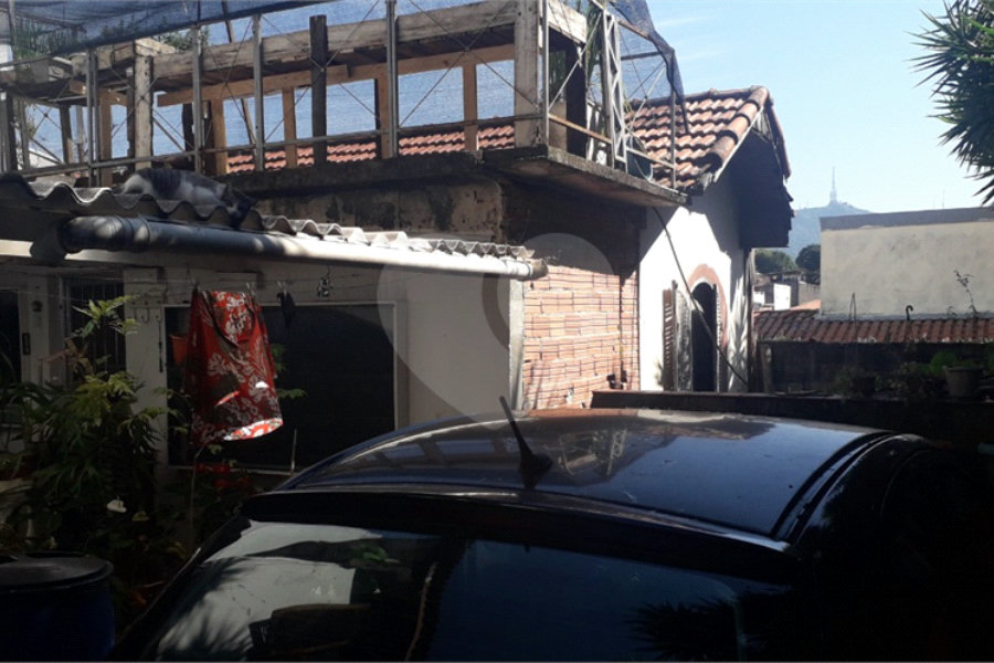 Casa à venda com 3 quartos em Jardim Regina, São Paulo, SP