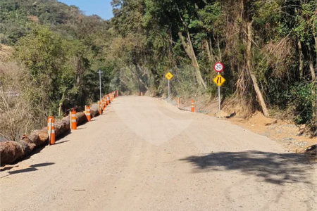 Terreno à venda no condomínio Residencial Colinas de Inhandjara, Itupeva - SP