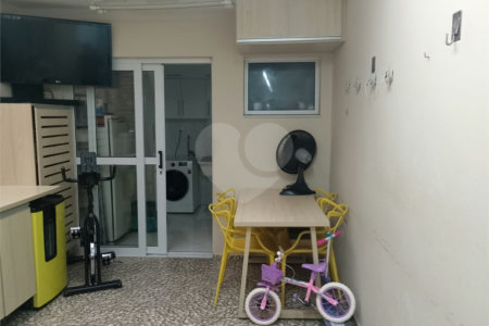 Sobrado à venda com 3 quartos, sendo 2 suítes, em Vila Dom Pedro I, São Paulo, SP