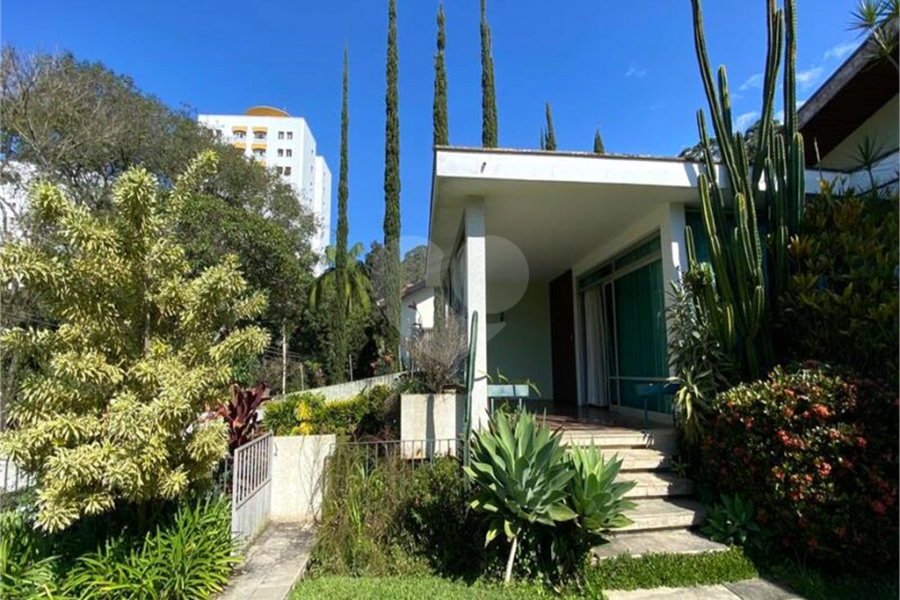 Casa Térrea à venda com 4 quartos, sendo 2 suítes, em Jardim Floresta, São Paulo, SP