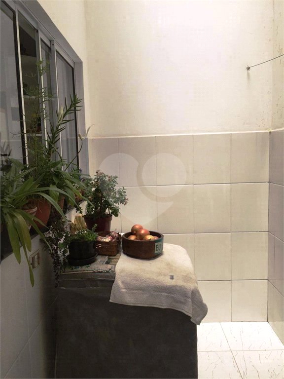 Casa à venda com 3 quartos, sendo 1 suíte, no condomínio Coelho III, São Paulo - SP