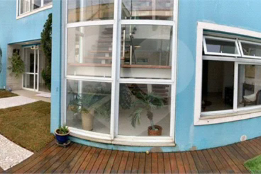 Casa à venda com 4 suítes em Santana, São Paulo, SP