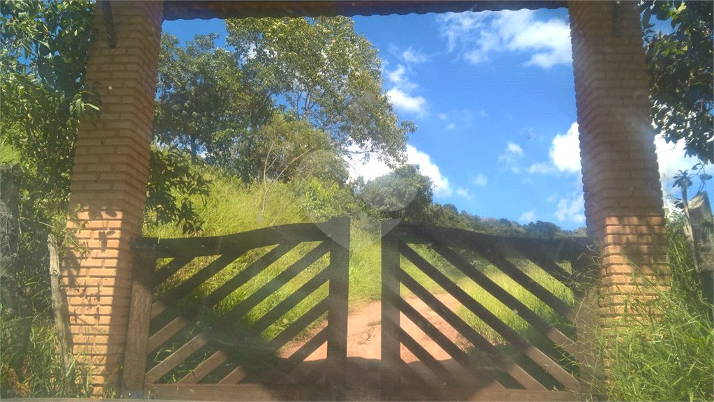 Hotel à venda com 7 quartos, sendo 4 suítes, no Centro, Soledade de Minas, MG