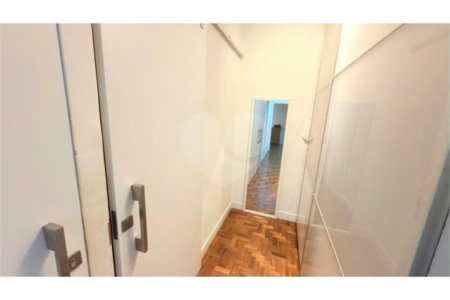 Casa à venda com 4 quartos, sendo 3 suítes, em Santana, São Paulo, SP