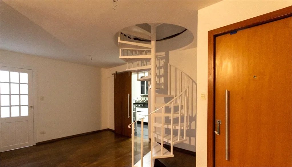 Cobertura à venda com 4 quartos, sendo 1 suíte,  em Jardim Londrina, São Paulo, SP
