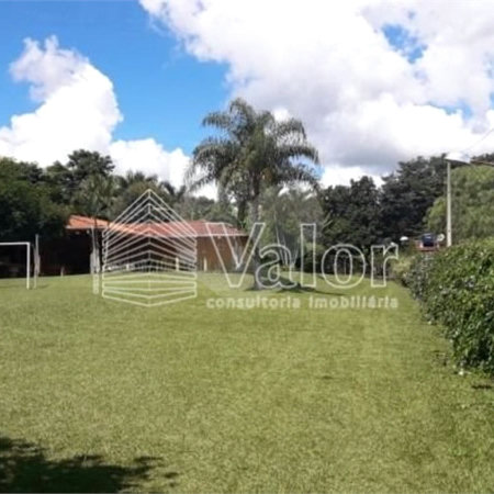 Chácara com 2.400m²