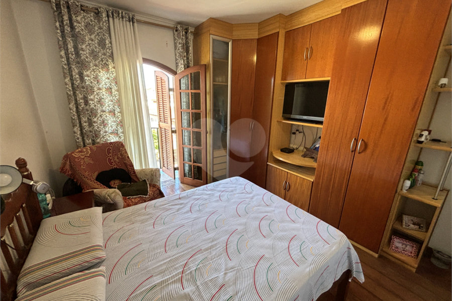 Sobrado à venda com 4 suítes em Vila Guilherme, São Paulo, SP