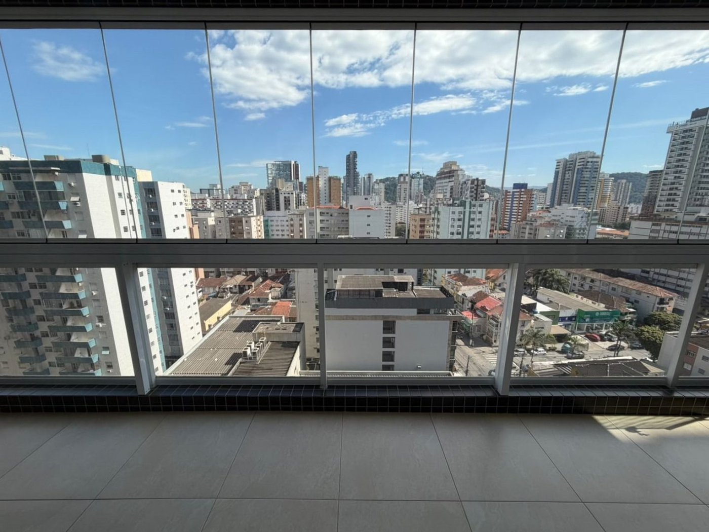 Apartamento com 2 dormitórios à venda, 72 m² por R$ 1.350.000,00 - Gonzaga - Santos/SP