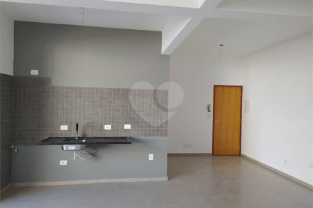 Apartamento totalmente reformado, nunca habitado, tipo loft para venda no Bom Retiro